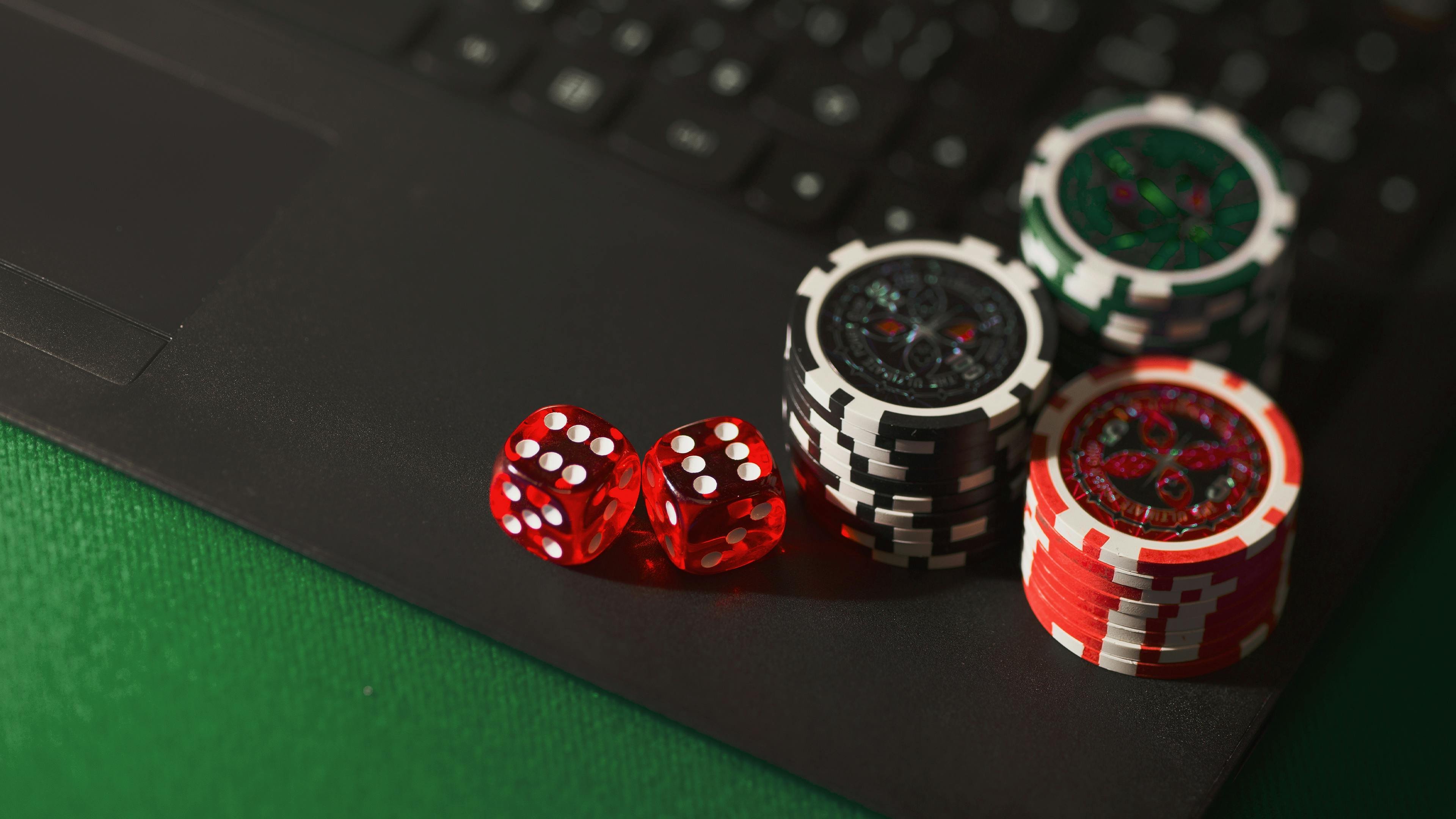 jlt99 Slots ဂိမ်း jackpot symbol များ ကစားနေသောပုံ